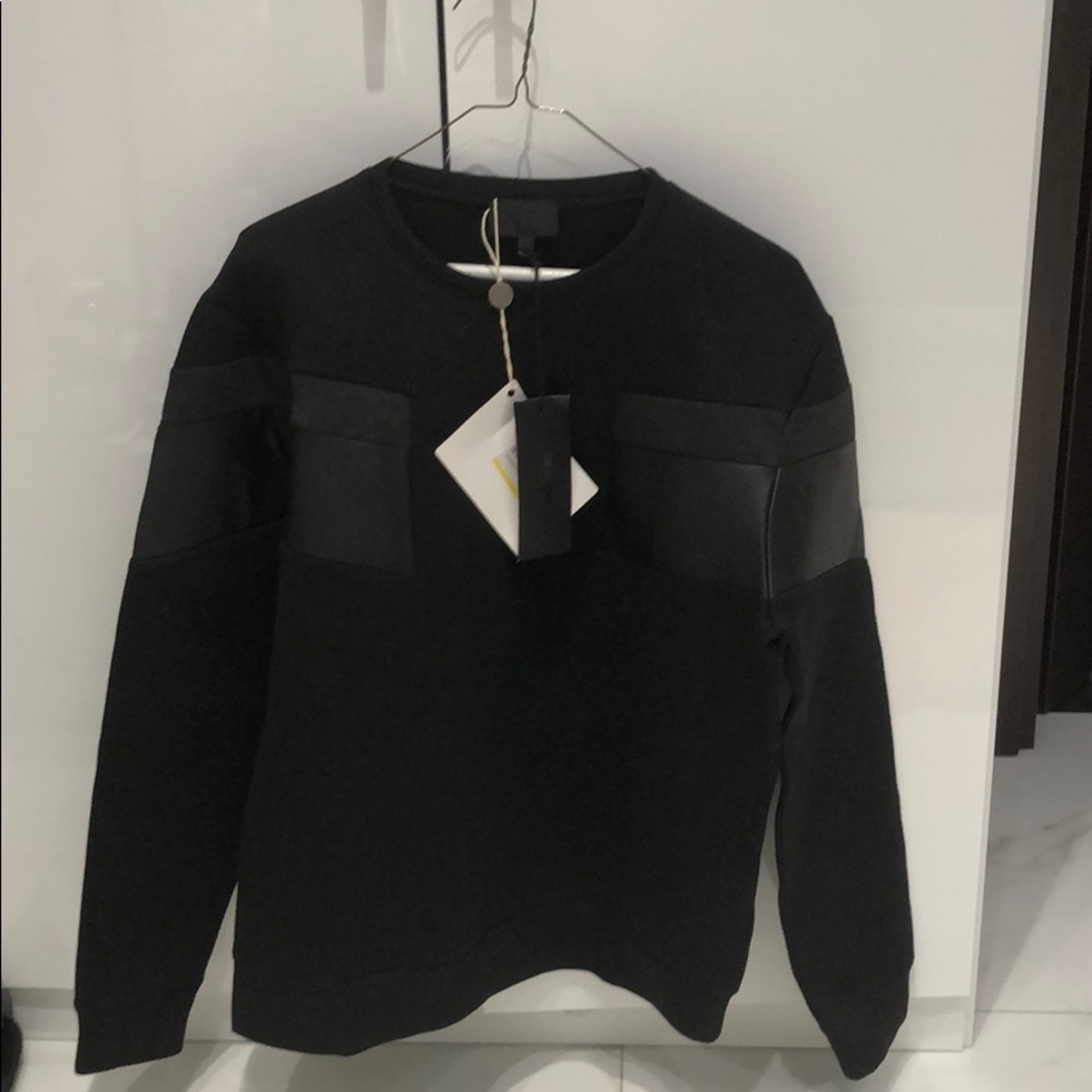 Les hommes sweater 100% authentic never worn
